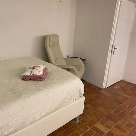 Apartment With Garden *