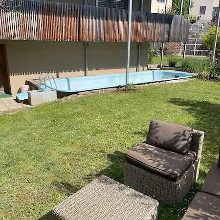 Apartment With Garden