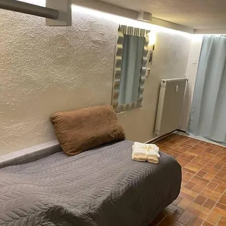 With Garden Apartment *