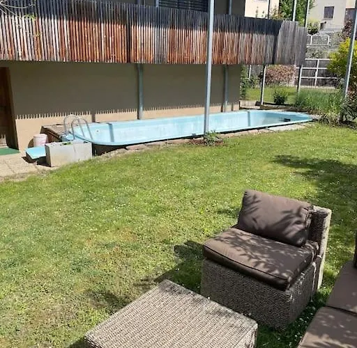 Apartman With Garden