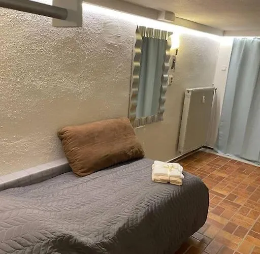 With Garden Apartman *